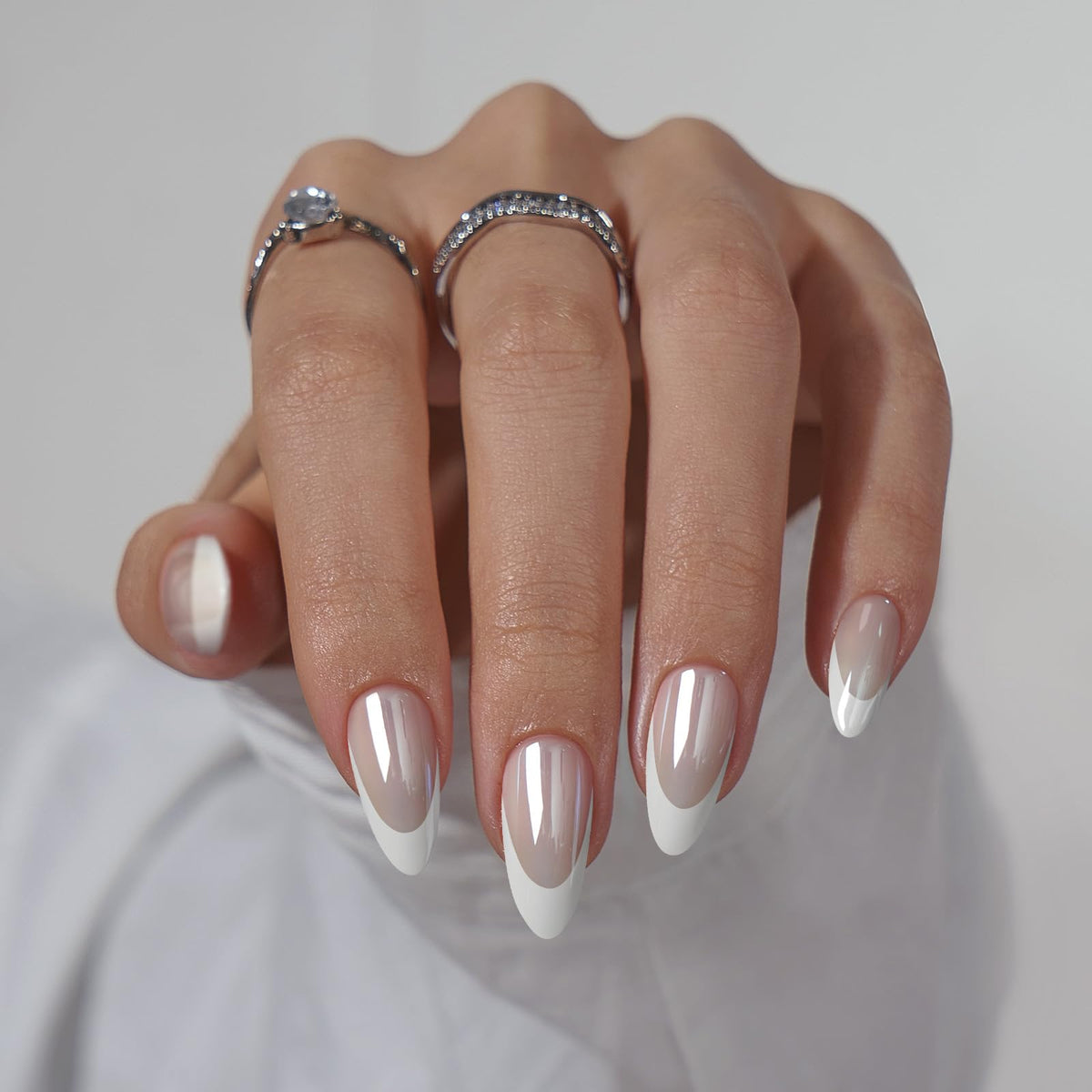 BTArtbox Press On Nails Almond - Christmas Chrome French Tip Press on Nails, White Glue On Nails for Gifts, Natural Reusable Glazed Stick On Nails in 15 Sizes - 30 Fake Nails Kit, White Swan