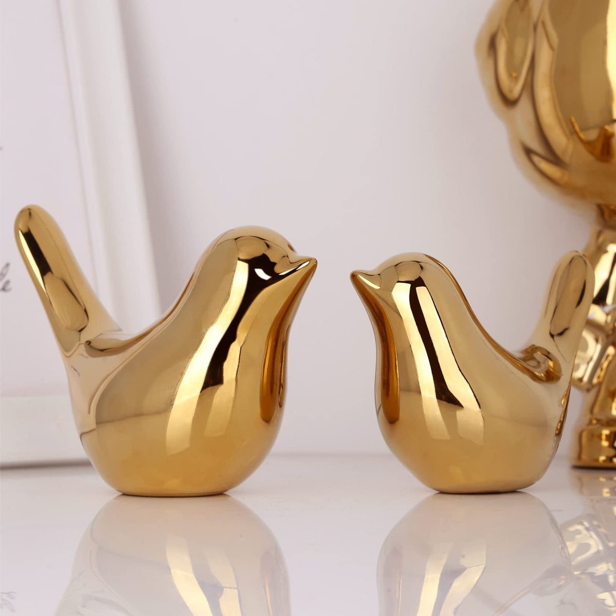 XMGZQ 2 Pcs Gold Decor Accents,Small Animal Statues,Modern Home Decorative, Birds Sculpture, Ornaments for Shelf, Bookshelf, Coffee Table,Knick Knacks Home Decor for Shelves(Gold Bird)