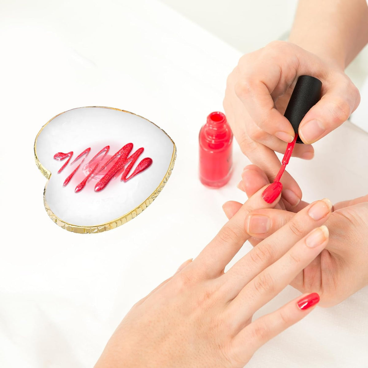 Resin Nail Art Palette, Polish Color Mixing Plate Gold Edge Nail Holder Nail Mixing Palette Mixing Tools Display Board Heart Shaped Color Makeup Foundation Cosmetic Mixing Tools (White)
