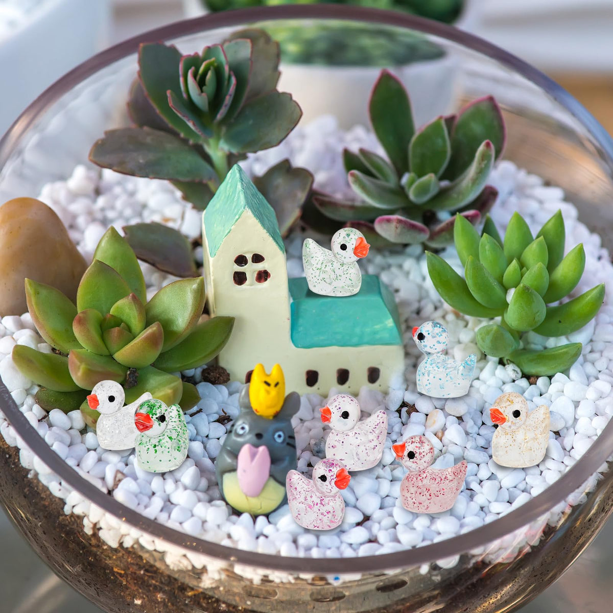 YsesoAi 100Pcs Glitter Mini Resin Ducks, Tiny Ducks Figurines Bulk for Miniature Dollhouse Decor Accessories Garden Aquarium Potted DIY Ornament Charms Office Classroom Activity to Hide Party Toys