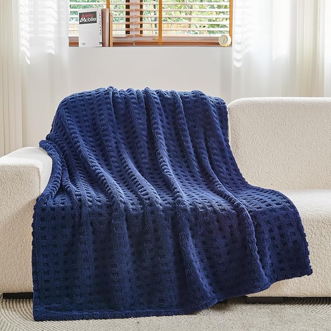 NEWCOSPLAY Super Soft Twin Blanket Navy Premium Silky Flannel Fleece 3D Waffle Checkered Lightweight Bed Blanket All Season Use (Dark Navy, Twin(60"x80"))