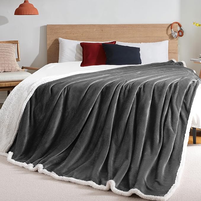 BEAUTEX Sherpa Fleece Throw Blanket Queen Size for Bed - Thick and Warm Blanket for Winter, Fluffy Flannel Plush Queen Blanket, Fuzzy Grey Cuddle Blankets for Bed (90" x 90", Grey)