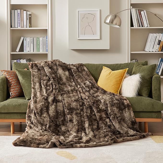 Bedsure Sherpa Blanket - Soft, Fuzzy & Fluffy Faux Fur - Warm, Cozy Throw Blanket for Couch, Sofa and Bed, Tie Dye Design, Brown, 50x60 Inches