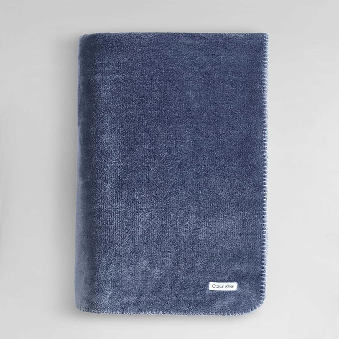 Calvin Klein - Queen Blanket, Super Soft Plush Bedding, Luxury Bed Blanket, Oeko-Tex Certified (Modern Reversible Solid Blue, Queen)