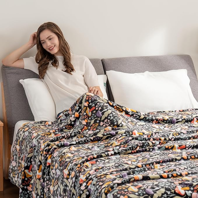 Berkshire Blanket-Classic Heavyweight Warm Soft Printed VelvetLoft® Plush Blanket, King Size Soft Fuzzy Blanket for Couch Sofa Bed, Mushroom Cutie Charcoal, 90in x 108in